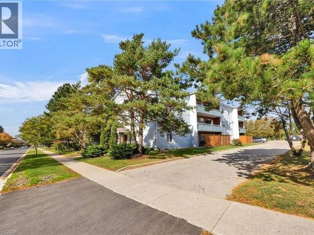 100 BRECKENRIDGE Drive Unit# 103 Kitchener Ontario, N2B 2N9 - 1 Bedroom Condo For Sale