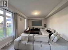 7474 SHERRILEE Crescent | Niagara Falls Ontario | Slide Image Ten
