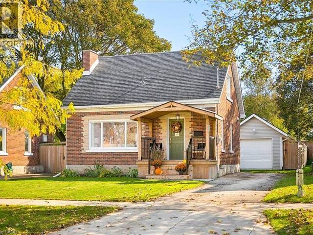 113 ADELAIDE Street Kitchener Ontario, N2M 2B5 - 2 Bedrooms Home For Sale