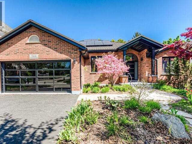 544 BUCKINGHAM Boulevard Waterloo Ontario, N2T 2T8 - 4 Bedrooms Home For Sale