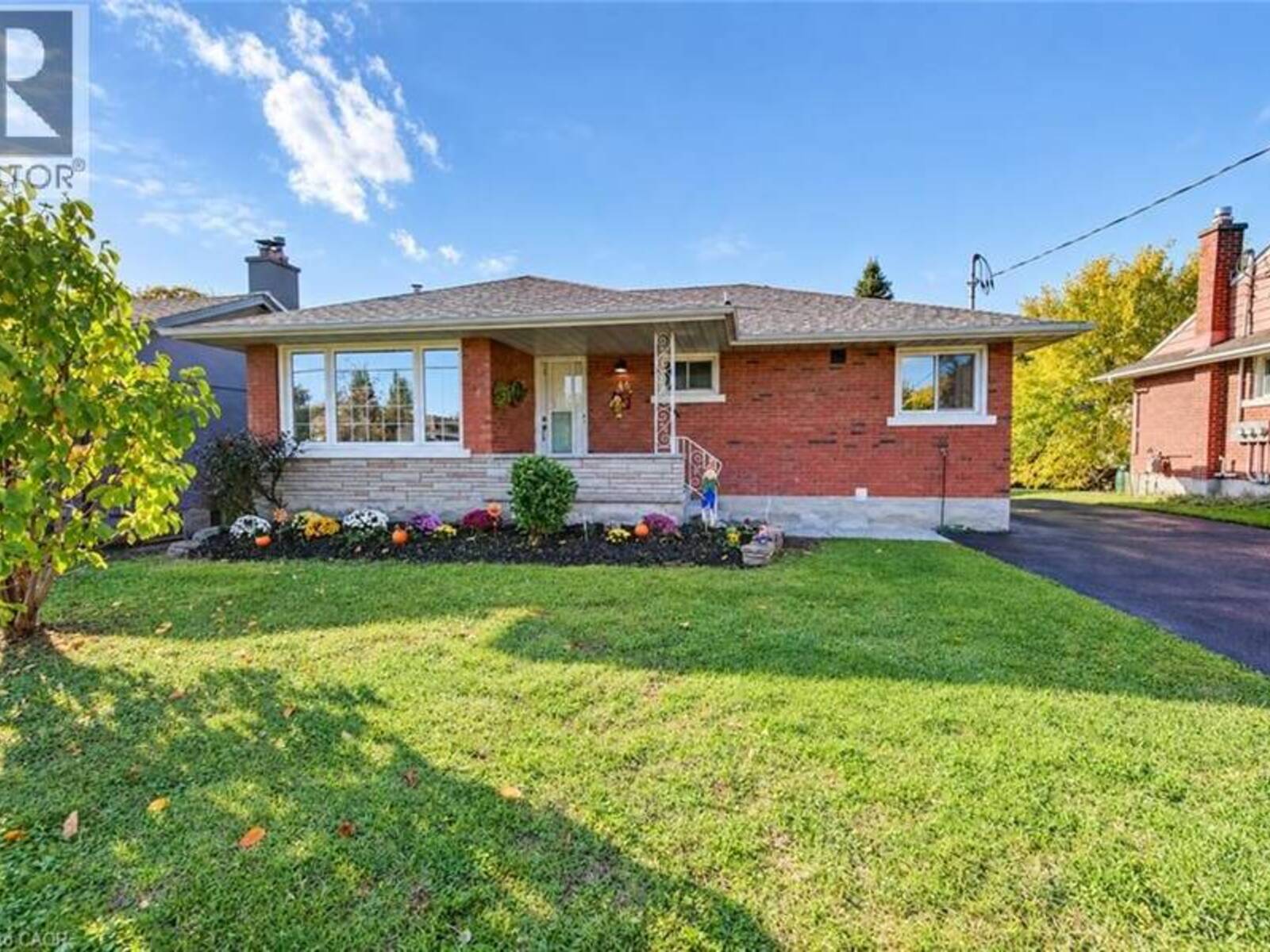 46 TRAYNOR Avenue, Kitchener, Ontario N2C 1V9
