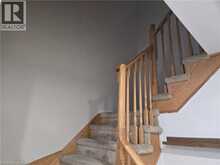 39 NEWPORT Crescent | Hamilton Ontario | Slide Image Nine