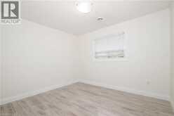 207 SHELDON Avenue N | Kitchener Ontario | Slide Image Thirty-one