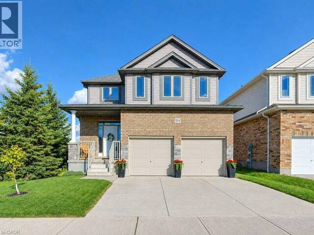 524 SUNDEW Drive Waterloo Ontario, N2V 0B8 - 3 Bedrooms Home For Sale