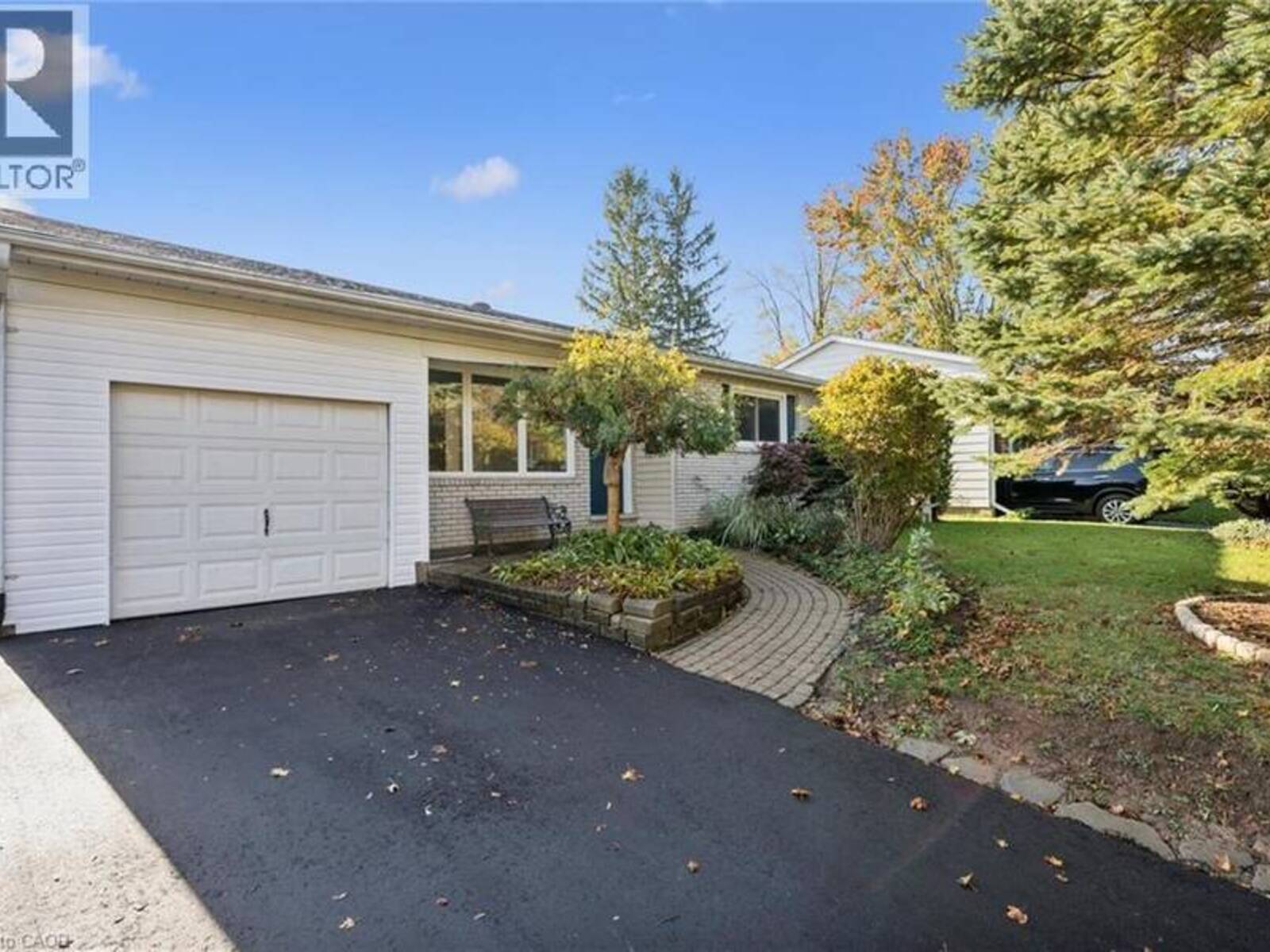 259 THORNCREST Drive, Waterloo, Ontario N2L 4L2