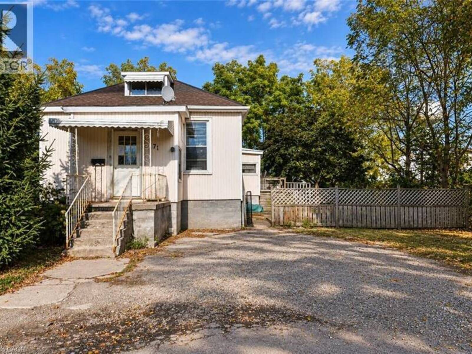 71 DENNIS Street, Strathroy-Caradoc, Ontario N7G 3L4