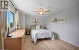2092 HUNT Crescent | Burlington Ontario | Slide Image Twenty-three