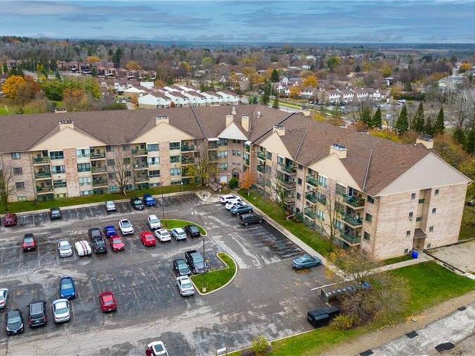 15 HOFSTETTER Avenue Unit# 306, Kitchener, Ontario N2A 3Z7