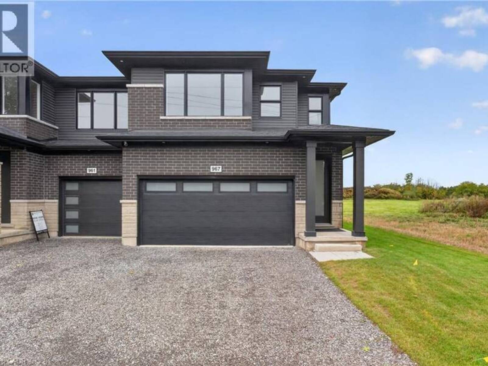967 CLARE Avenue, Welland, Ontario L3C 3C2