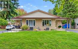 15 UXBRIDGE Crescent | Kitchener Ontario | Slide Image Three
