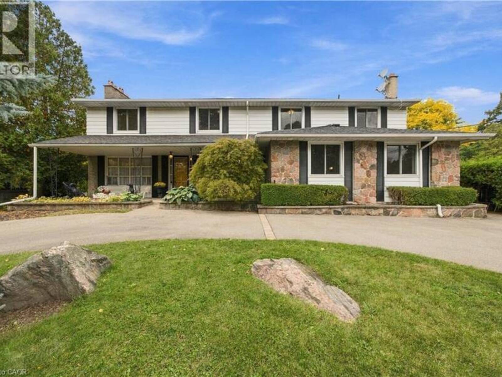 24 WEST 32ND Street, Hamilton, Ontario L9C 5G6