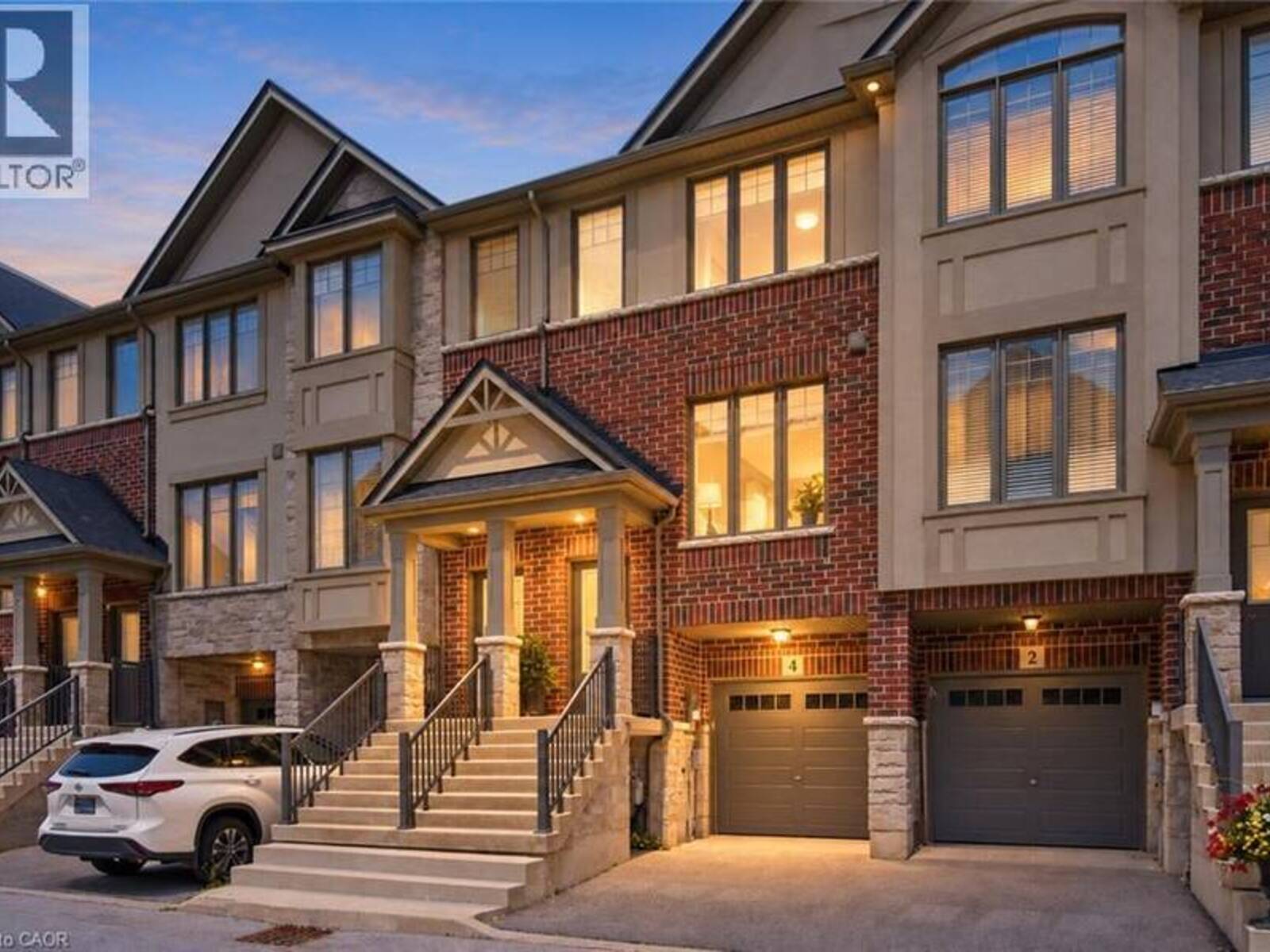 4 COULD Lane, Ancaster, Ontario L9G 0H2