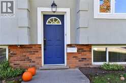 699 CASTLEGUARD Crescent | Burlington Ontario | Slide Image Four
