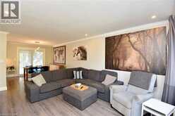 699 CASTLEGUARD Crescent | Burlington Ontario | Slide Image Seven