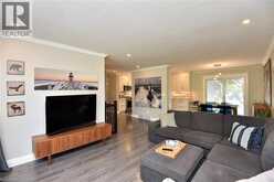 699 CASTLEGUARD Crescent | Burlington Ontario | Slide Image Eight