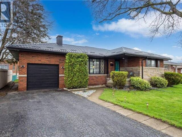32 BELAIR Drive Hamilton Ontario, L9A 2Z4 - 4 Bedrooms Home For Sale
