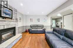 29 WOODSIDE Square | Fonthill Ontario | Slide Image Fifteen