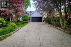 29 WOODSIDE Square | Fonthill Ontario | Slide Image Two