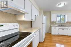25 APPLEWOOD Avenue | Kitchener Ontario | Slide Image Twelve