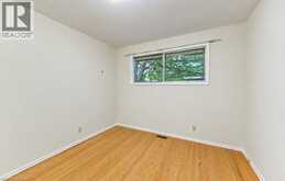 25 APPLEWOOD Avenue | Kitchener Ontario | Slide Image Eighteen