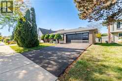 2651 THORN LODGE Drive | Mississauga Ontario | Slide Image Two