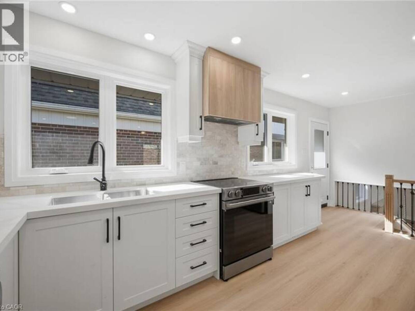 2651 THORN LODGE Drive, Mississauga, Ontario L5K 1L1