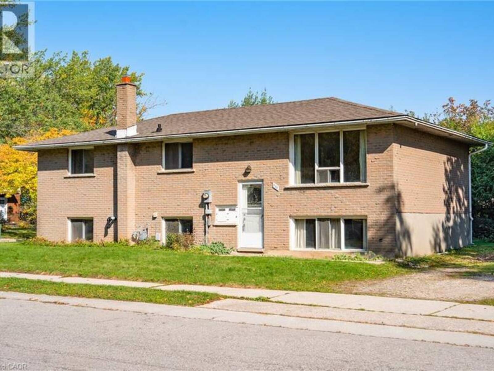 530 GLEN FORREST Boulevard, Waterloo, Ontario N2L 4J1