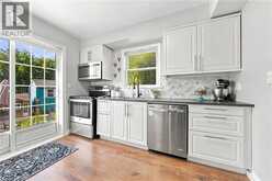 2301 BARCLAY Road | Burlington Ontario | Slide Image Eleven