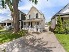17 CRAIGMILLER Avenue Hamilton Ontario, L8L 3H9