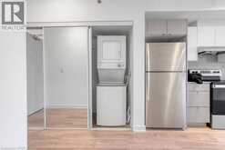3200 DAKOTA Common Unit# B906 | Burlington Ontario | Slide Image Nineteen