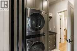 890 FOREST GLEN Avenue | Burlington Ontario | Slide Image Thirty-six