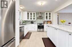 404 LAKEVIEW Drive | Waterloo Ontario | Slide Image Eleven