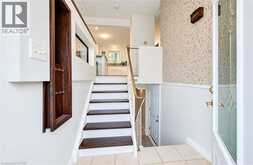 404 LAKEVIEW Drive | Waterloo Ontario | Slide Image Five