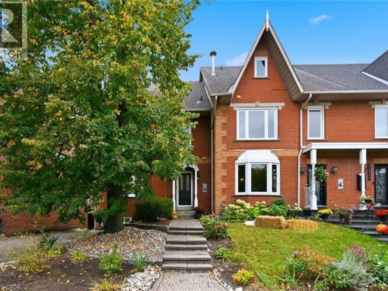 50 EDGEWATER Drive, Hamilton, Ontario L8E 4Z3