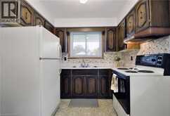 113 FIRST Avenue W | Cambridge Ontario | Slide Image Ten