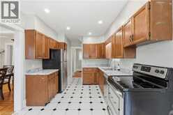 105 BALMORAL Avenue N | Hamilton Ontario | Slide Image Sixteen