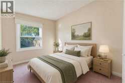 34 FIELDING Crescent | Hamilton Ontario | Slide Image Eighteen