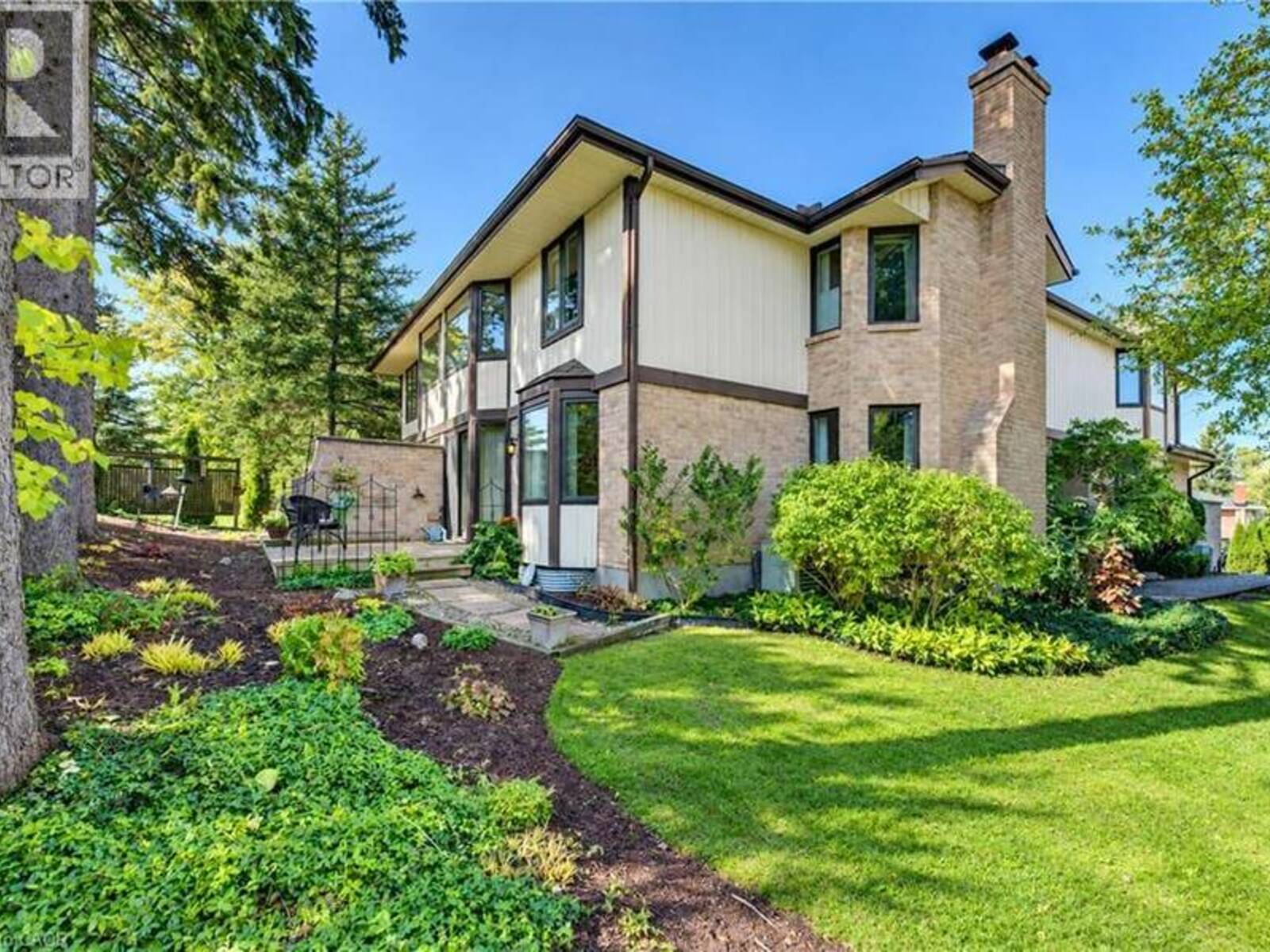 406 CRAIGLEITH Drive Unit# 3, Waterloo, Ontario N2L 5T2