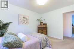 78 SULMONA Drive | Hamilton Ontario | Slide Image Thirteen