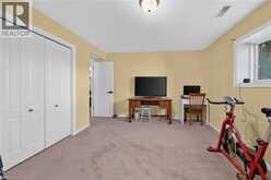 37 GLENHOLLOW Drive | Hamilton Ontario | Slide Image Thirty-four