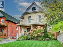 22 WHITNEY Place Kitchener Ontario, N2G 2X5