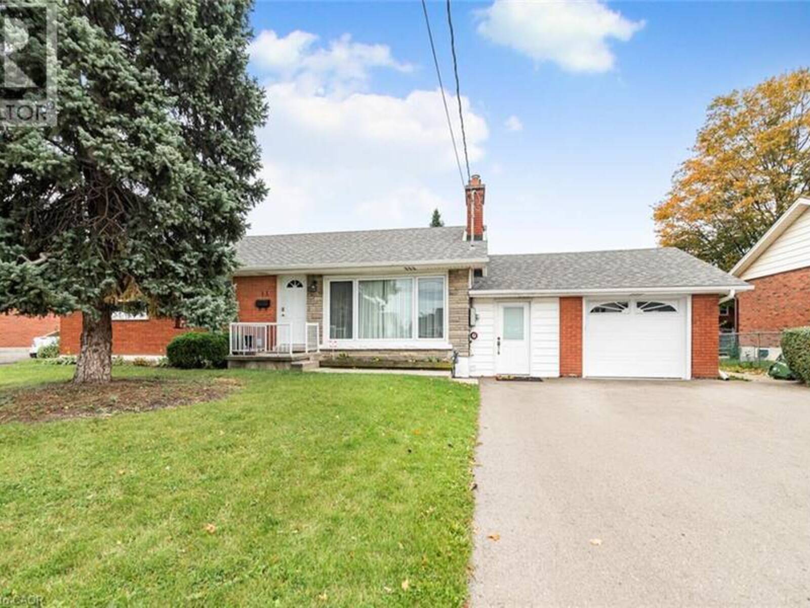 13 MEADOWVALE Avenue, Hamilton, Ontario L8G 2L7