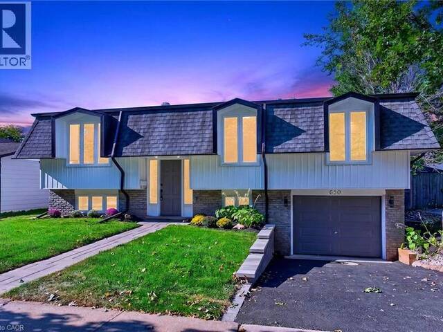 650 CUMBERLAND Avenue Burlington Ontario, L7N 2X5 - 4 Bedrooms Home For Sale