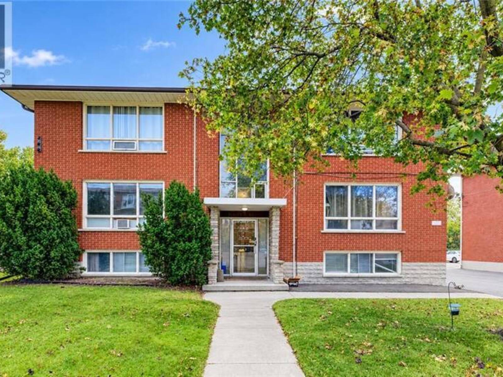 105 DIXON Street, Kitchener, Ontario N2G 3E8