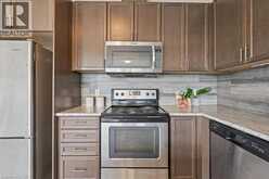 100 LINKS Crescent | Woodstock Ontario | Slide Image Nine
