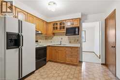 84 LARCHWOOD Circle | Welland Ontario | Slide Image Nine