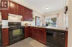 63 GOLDEN IRIS Crescent | Waterdown Ontario | Slide Image Seven