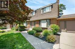 30 WESTWOOD Crescent | Cambridge Ontario | Slide Image Two
