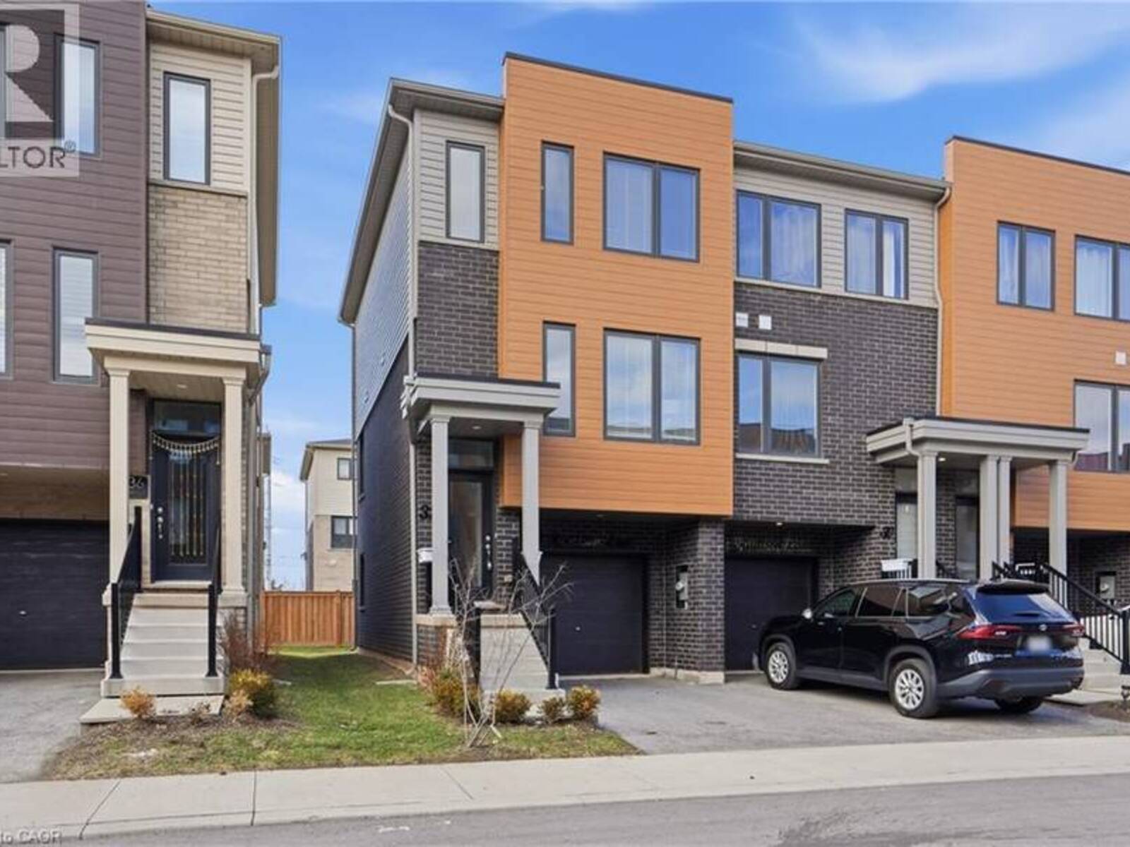 32 RADISON Lane, Hamilton, Ontario L8H 0B5