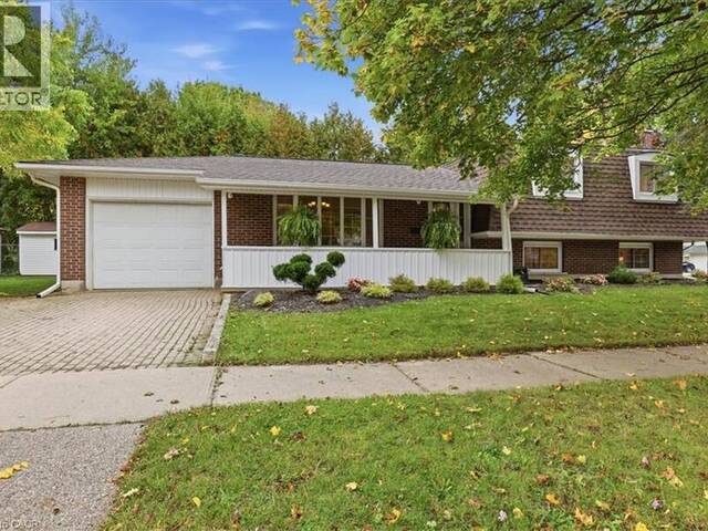 76 CULPEPPER Drive Waterloo Ontario, N2L 5S4 - 4 Bedrooms Home For Sale
